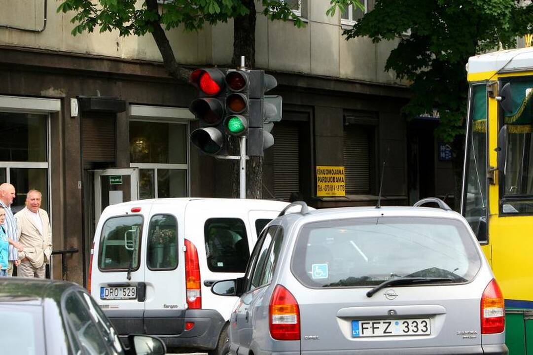 Avarijos kaltininkas – žalias šviesoforo signalas