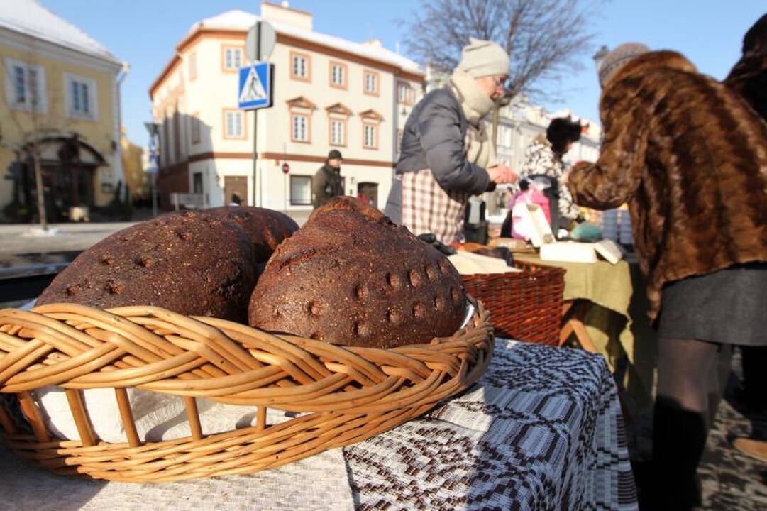 Užgavėnių linksmybės Vilniuje: mugė, blynai ir Morės kremavimas