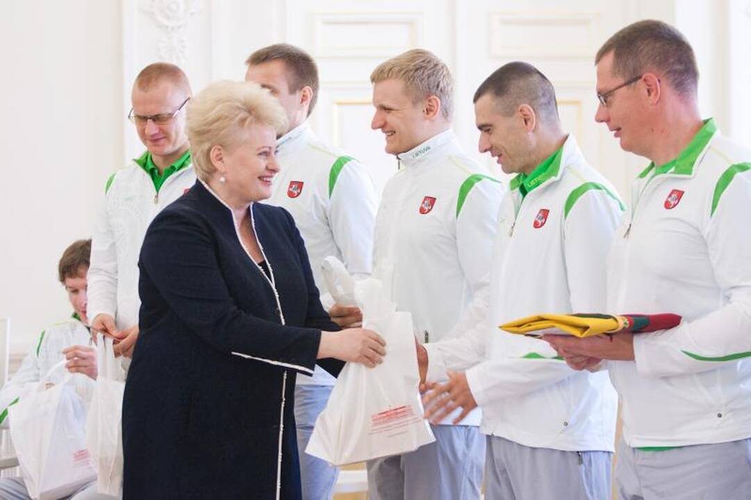 Prezidentė išlydėjo Lietuvos sportininkus į parolimpines žaidynes