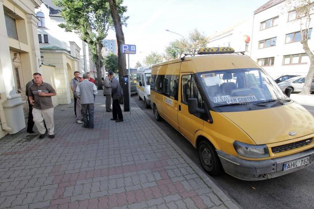Darbo netekusius vežėjus nusiuntė į darbo biržą