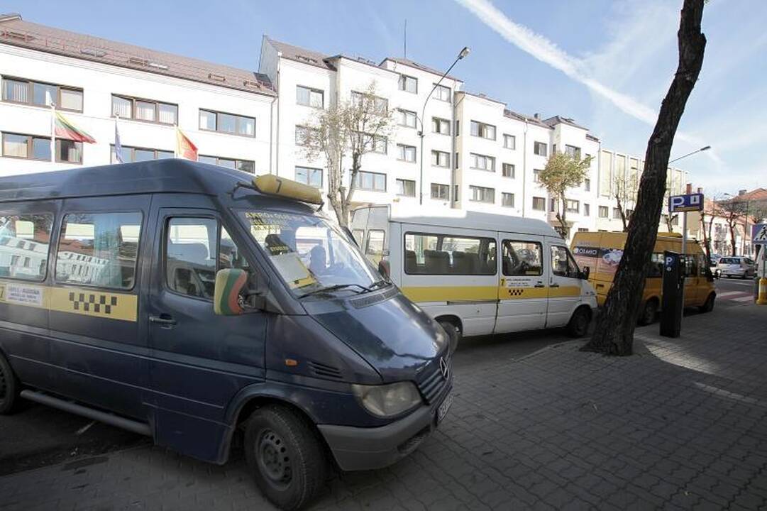 Darbo netekusius vežėjus nusiuntė į darbo biržą