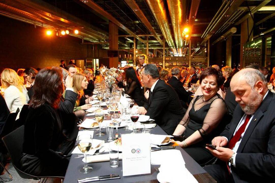 Kauno Rotary klubai ir šventė, ir aukojo