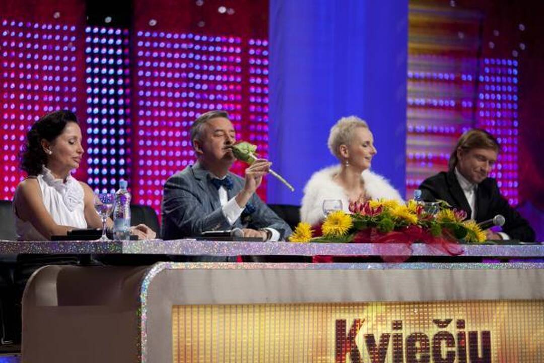 „Kviečiu šokti“ laurus nuskynė vyru virtusi J.Paulauskienė