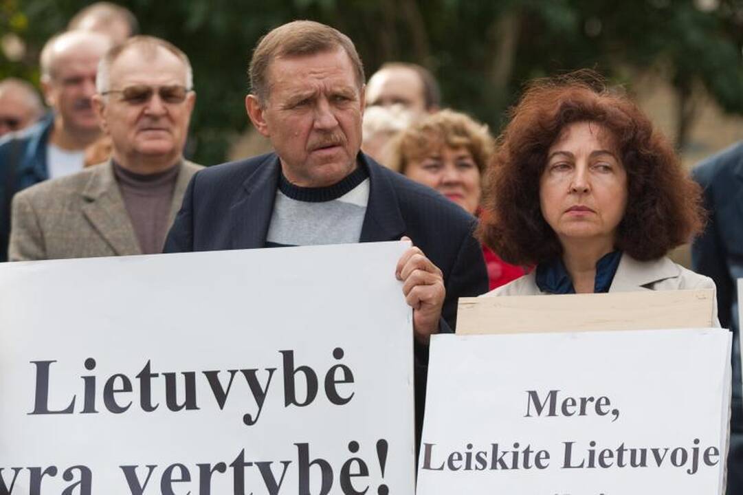 „Tvarkiečiai“ piktinosi esą lenkams palankia rajono valdžios politika