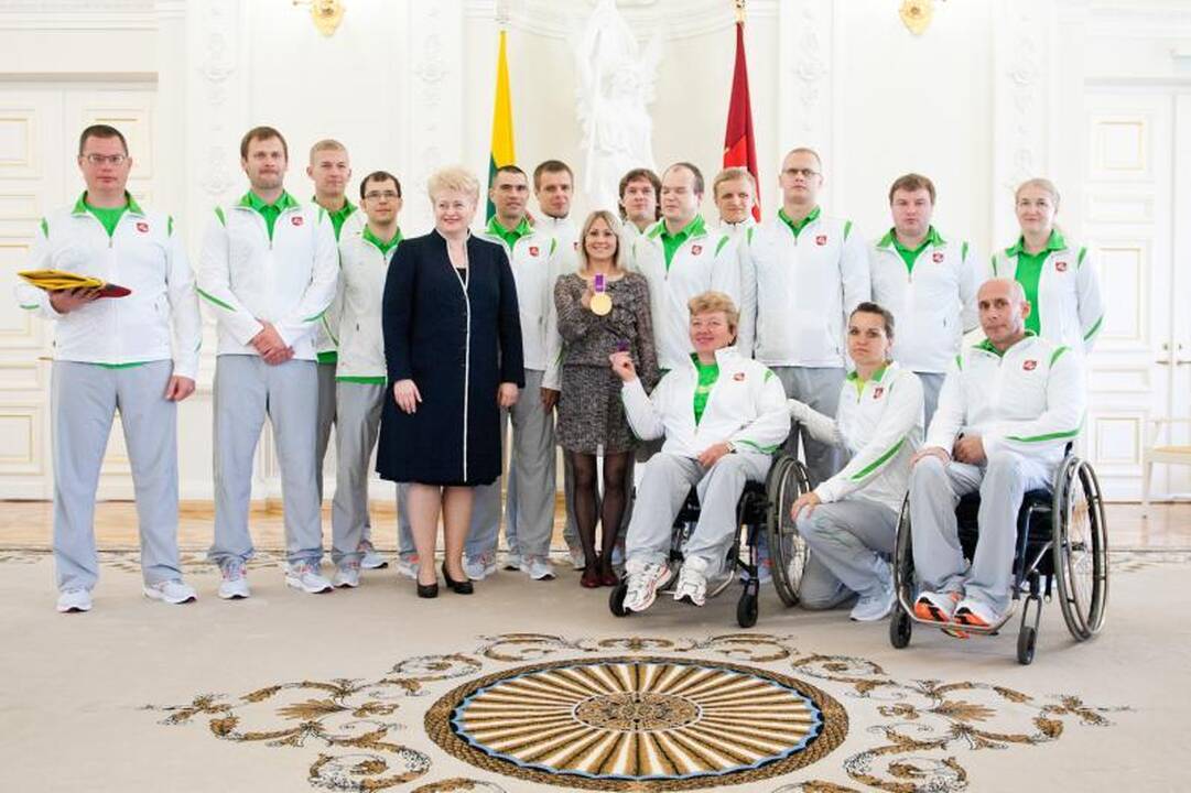 Prezidentė išlydėjo Lietuvos sportininkus į parolimpines žaidynes