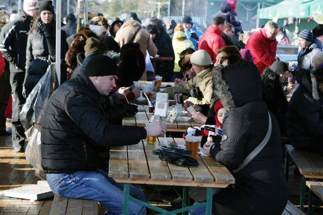 Palanga viliojo stintomis ir sveikuolių maudynėmis