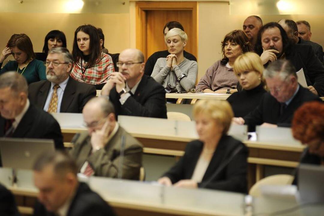 Valdžia nusprendė „Auros“ teatrą kol kas palikti ramybėje