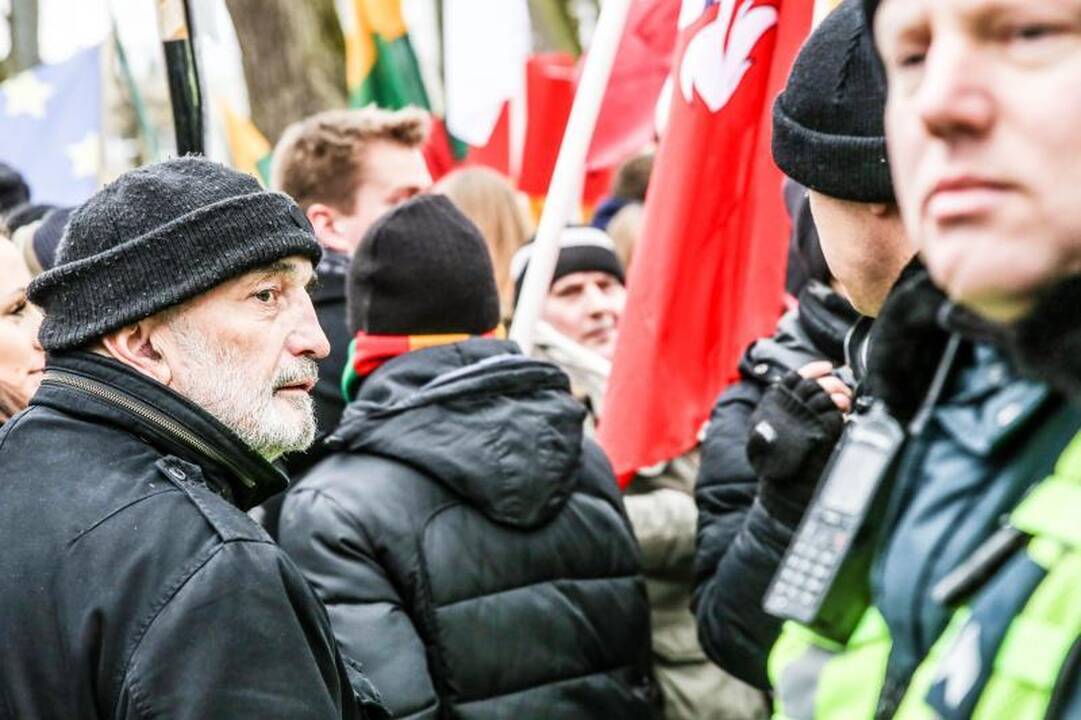 Provokacija nepavyko: tautininkų eitynės baigėsi sugiedojus himną