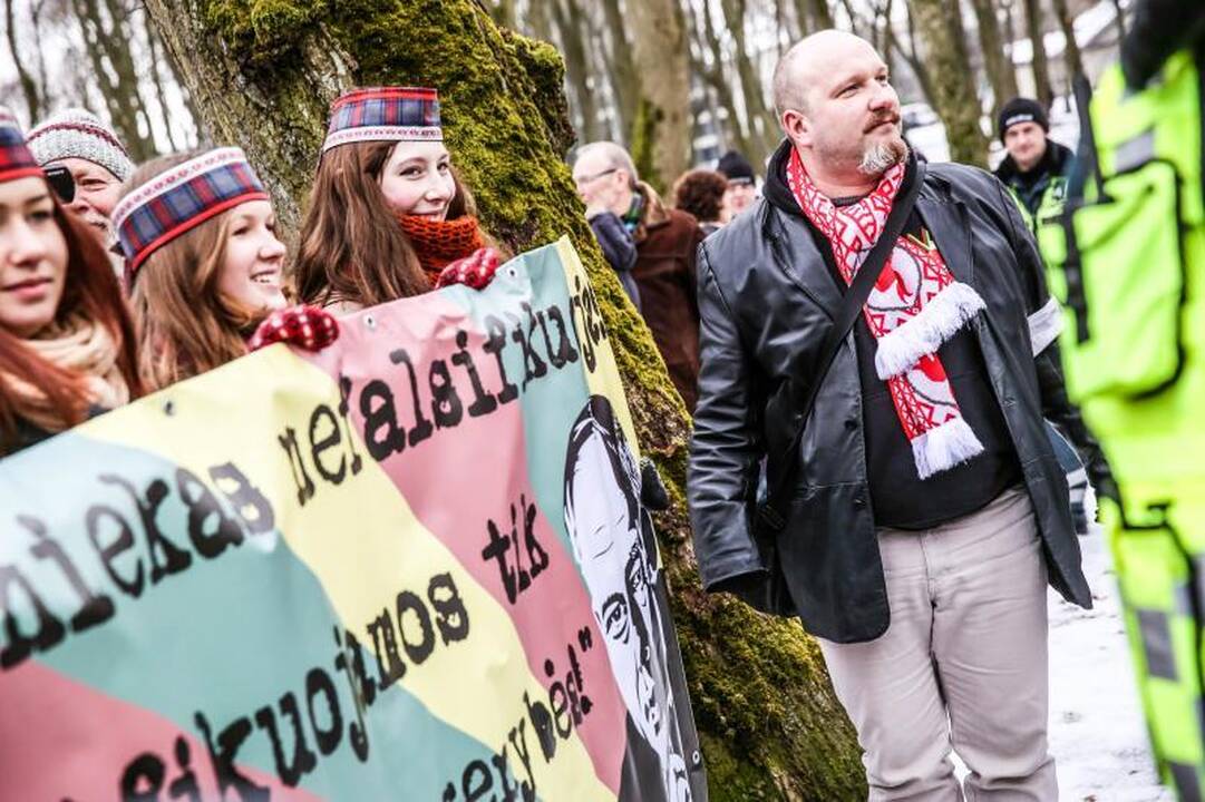 Provokacija nepavyko: tautininkų eitynės baigėsi sugiedojus himną