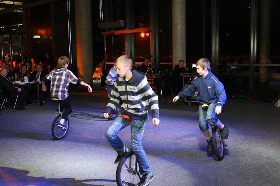 Kauno Rotary klubai ir šventė, ir aukojo
