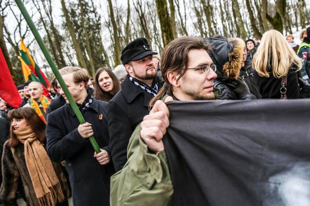 Provokacija nepavyko: tautininkų eitynės baigėsi sugiedojus himną