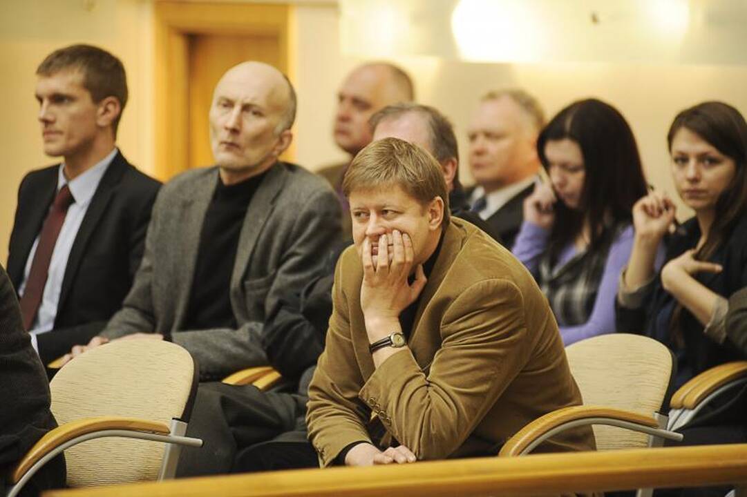 Valdžia nusprendė „Auros“ teatrą kol kas palikti ramybėje