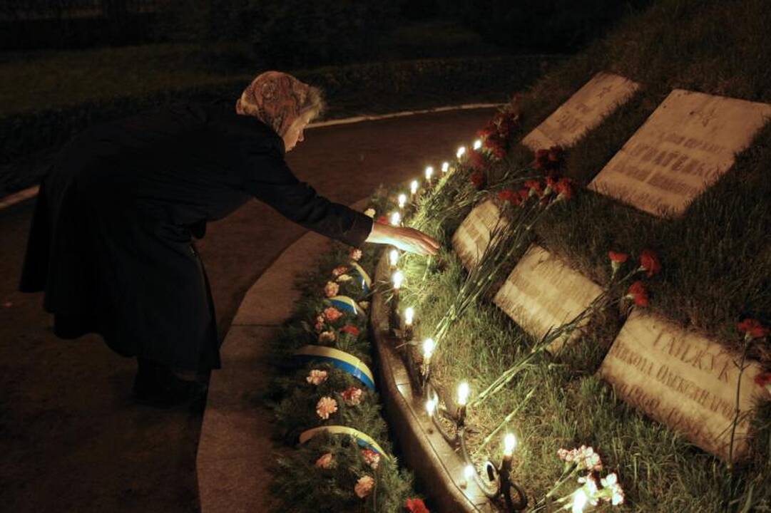 Per Černobylio katastrofos metines pradėjo naujo gaubto statybas