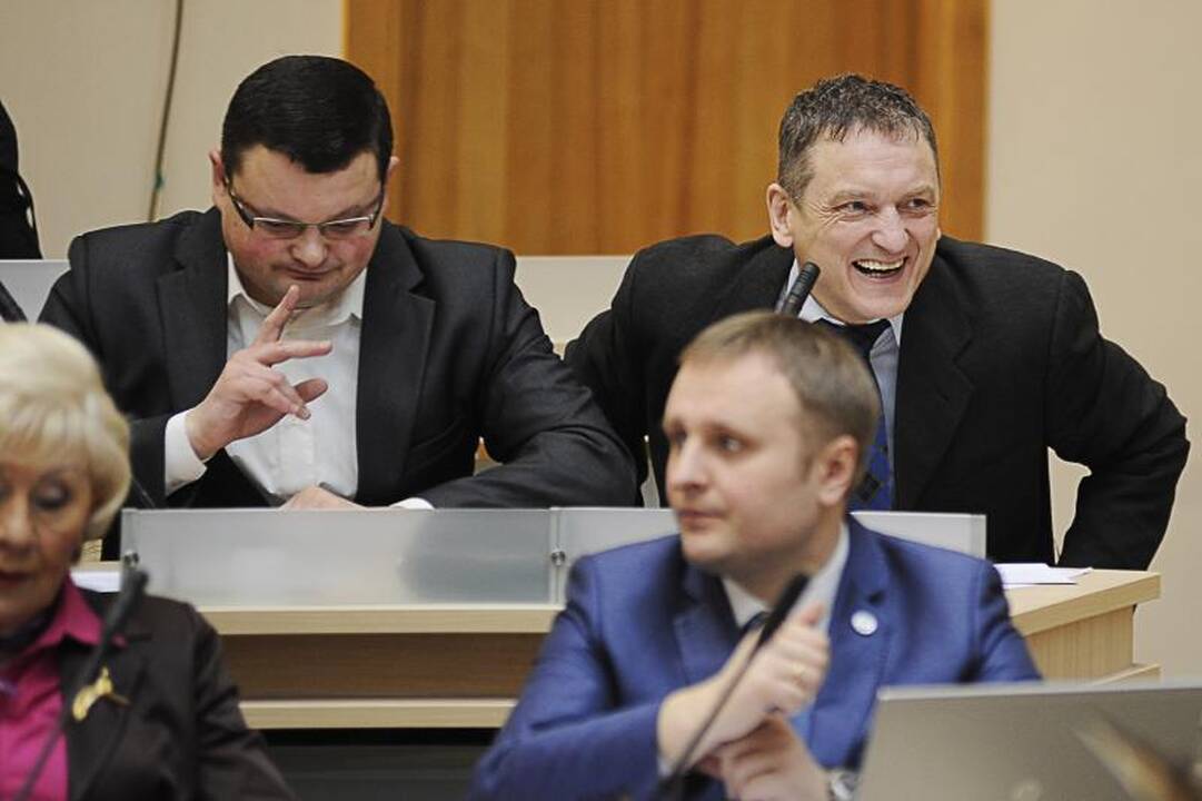 Valdžia nusprendė „Auros“ teatrą kol kas palikti ramybėje