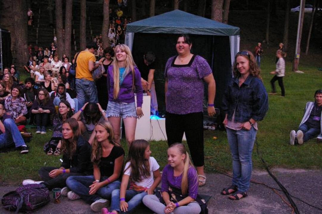 „Purpurinis vakaras“: Anykščių pušys, ramybė, šiluma, nuoširdumas