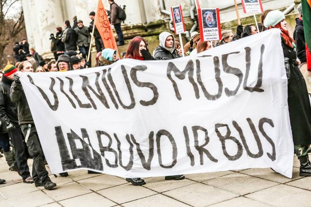 Provokacija nepavyko: tautininkų eitynės baigėsi sugiedojus himną