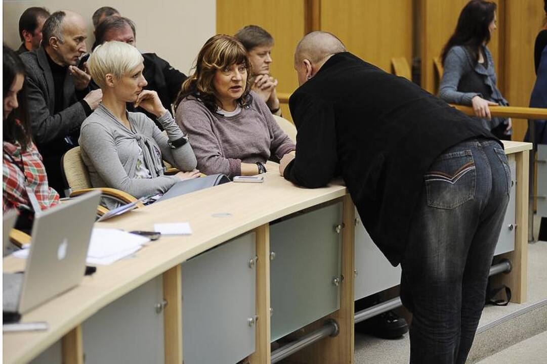 Valdžia nusprendė „Auros“ teatrą kol kas palikti ramybėje