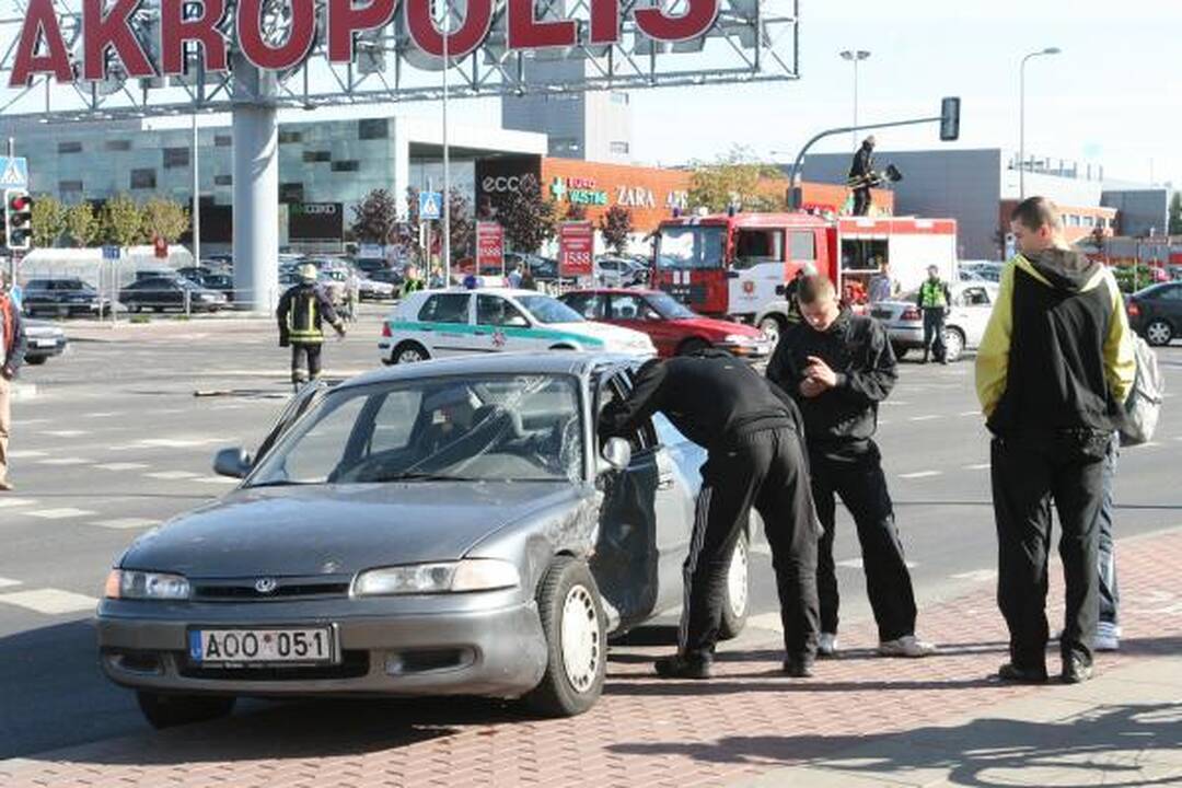 Klaipėdoje į avariją pateko Rusijos konsulato automobilis 