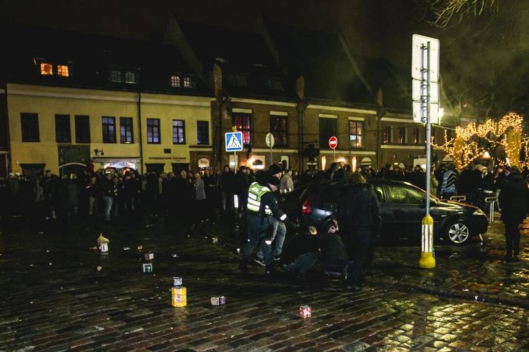 Naujametė naktis ir policijai, ir medikams buvo itin intensyvi