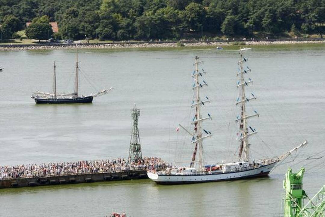 Klaipėda išlydėjo burlaivius (papildyta)