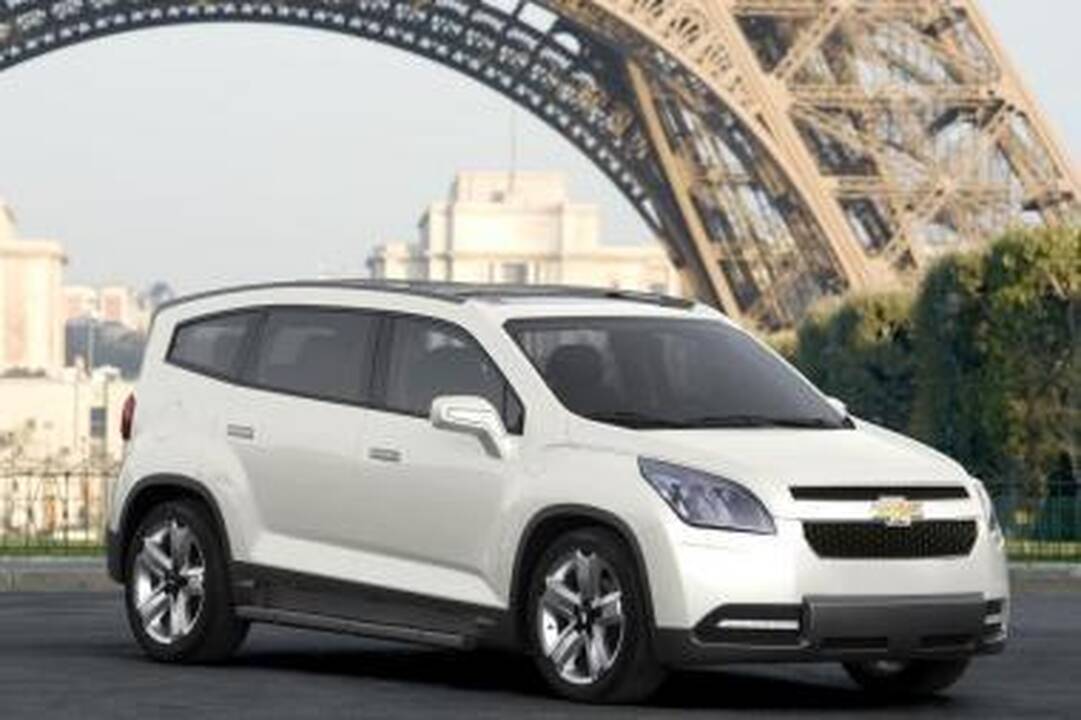 Naujasis šeimos automobilis „Chevrolet Orlando“ sužibės Paryžiuje