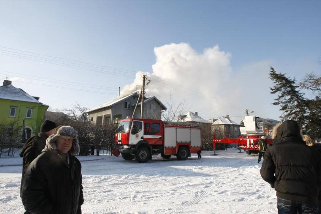 Klaipėdos apskrities ugniagesiams - darbų karštymetis (papildyta)