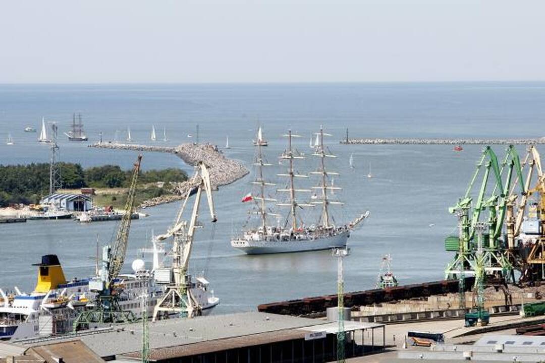 Klaipėda išlydėjo burlaivius (papildyta)