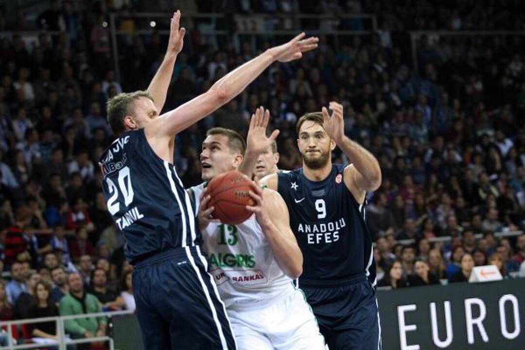 Eurolygos gražiausių epizodų dešimtuke - D. Lavrinovičiaus dėjimas