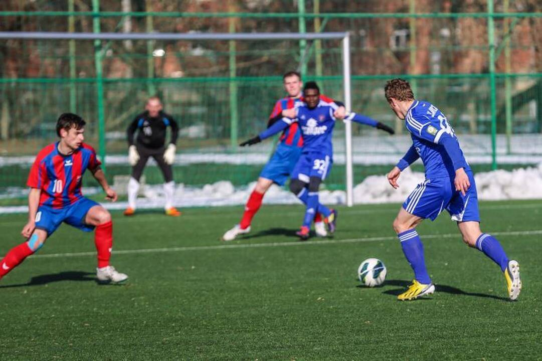 Futbolo lygos startas Kaune: čempionai įveikė „Dainavą“