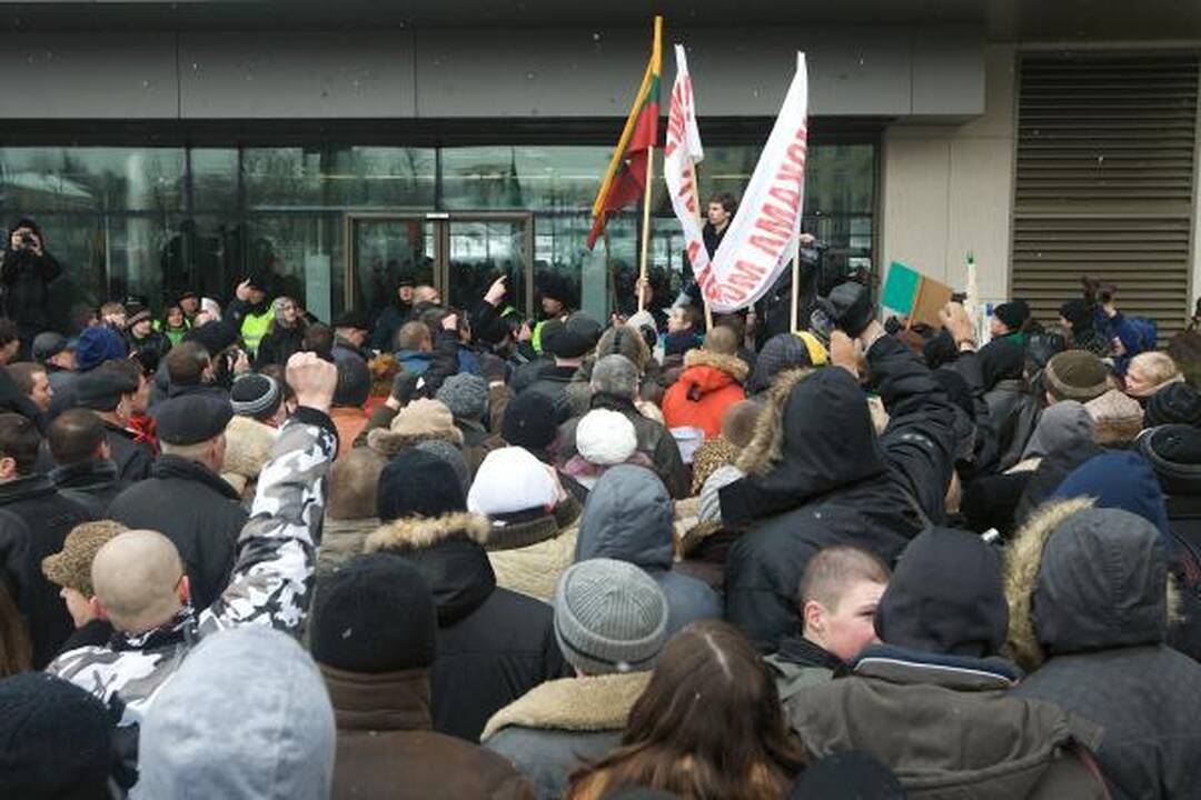 Kultūros sostinę nusiaubė riaušės (video)