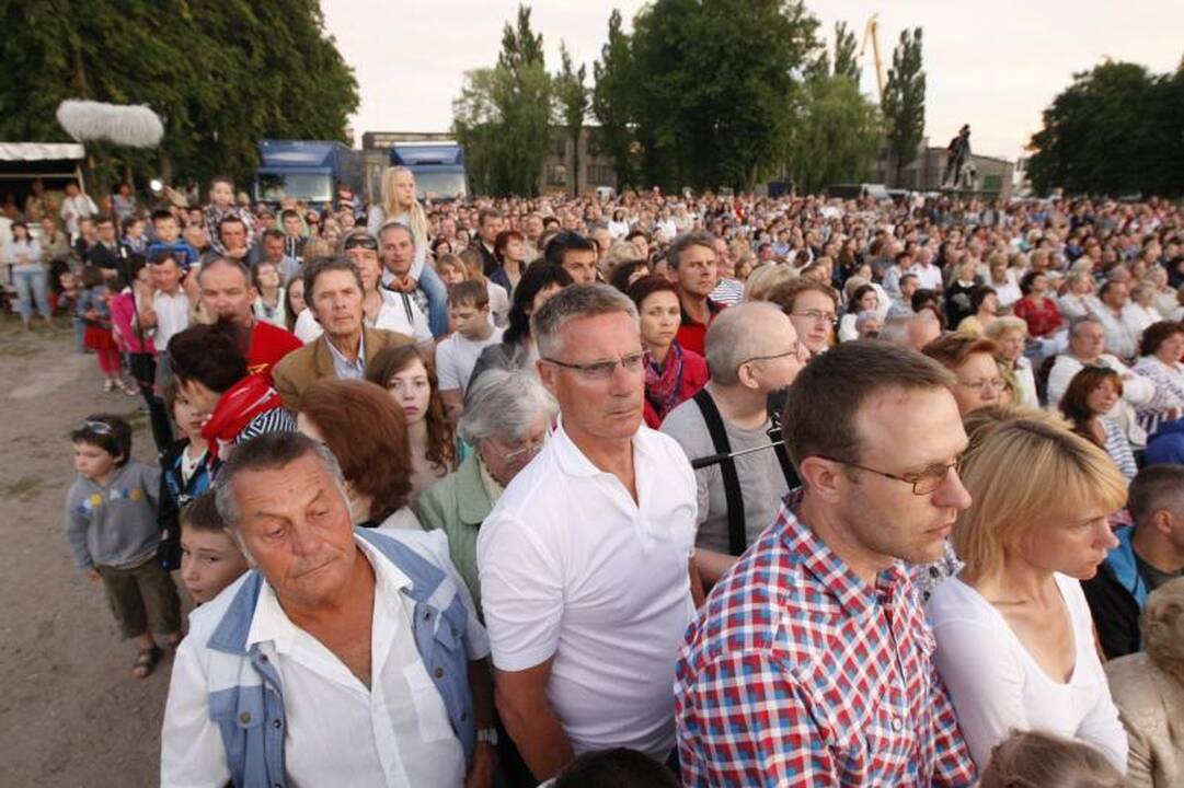 Minios klaipėdiečių prie piliavietės atšventė mylimo miesto gimtadienį
