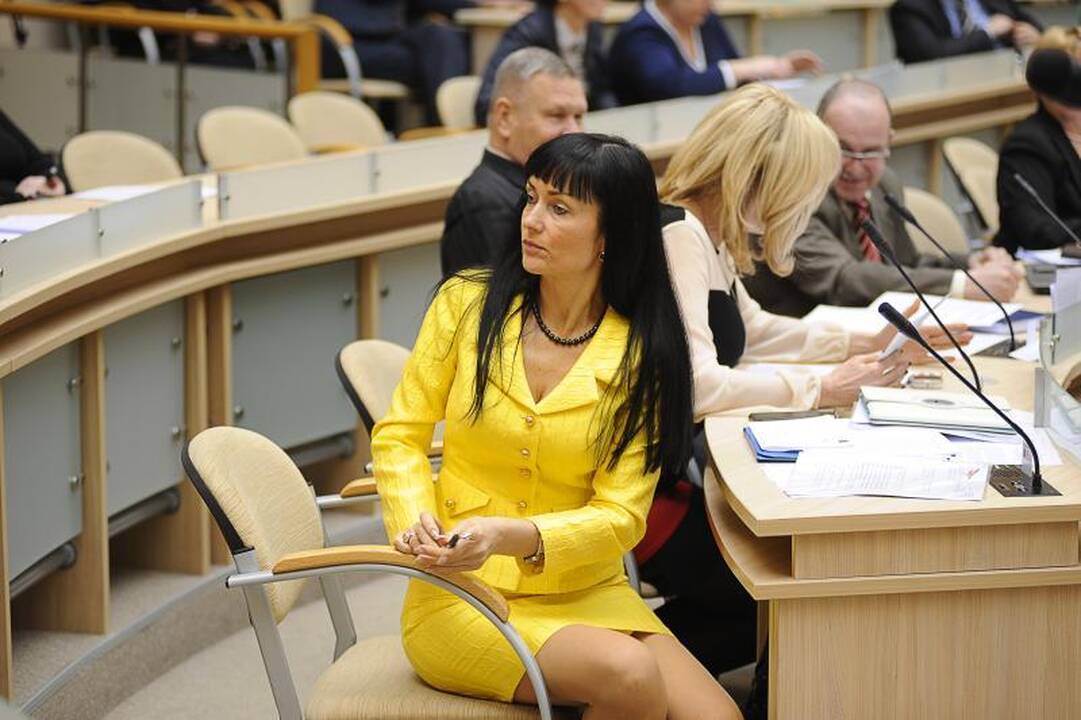 Valdžia nusprendė „Auros“ teatrą kol kas palikti ramybėje