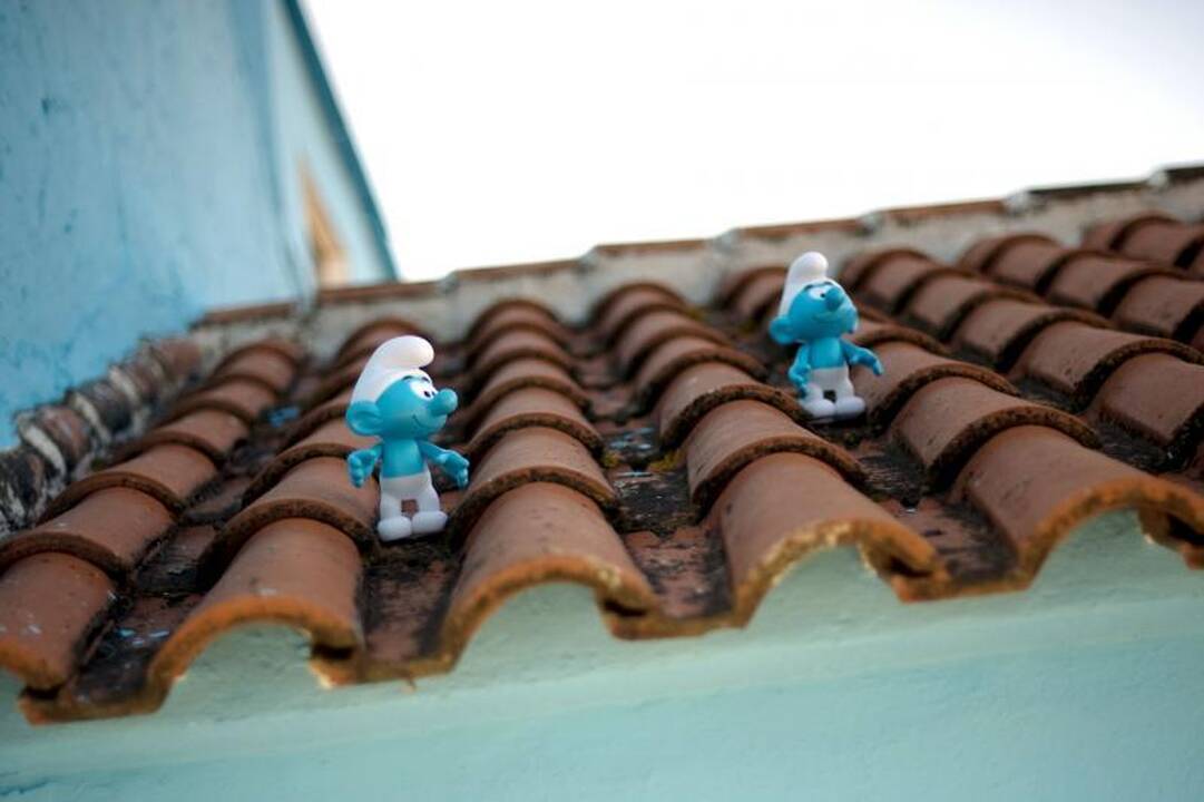 Turistai plūsta į mėlynąjį „smurfų kaimelį“
