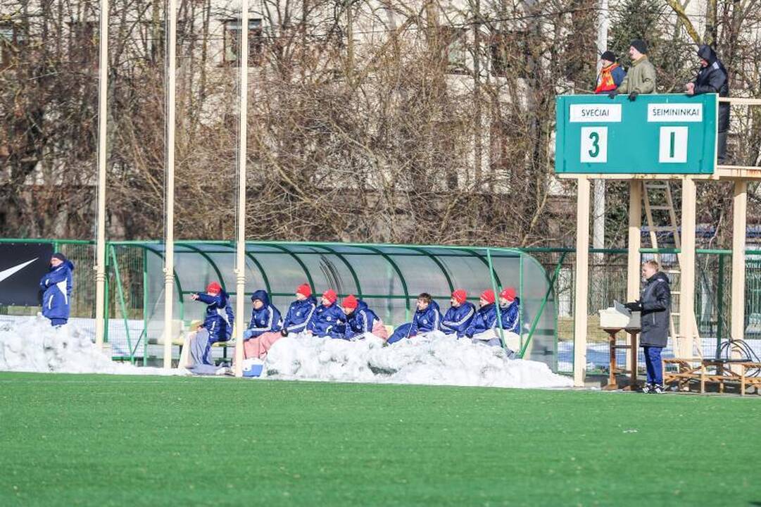 Futbolo lygos startas Kaune: čempionai įveikė „Dainavą“