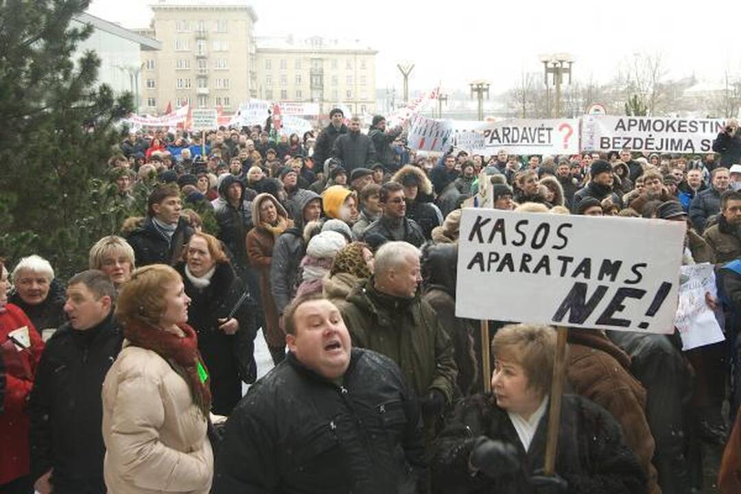 Kultūros sostinę nusiaubė riaušės (video)