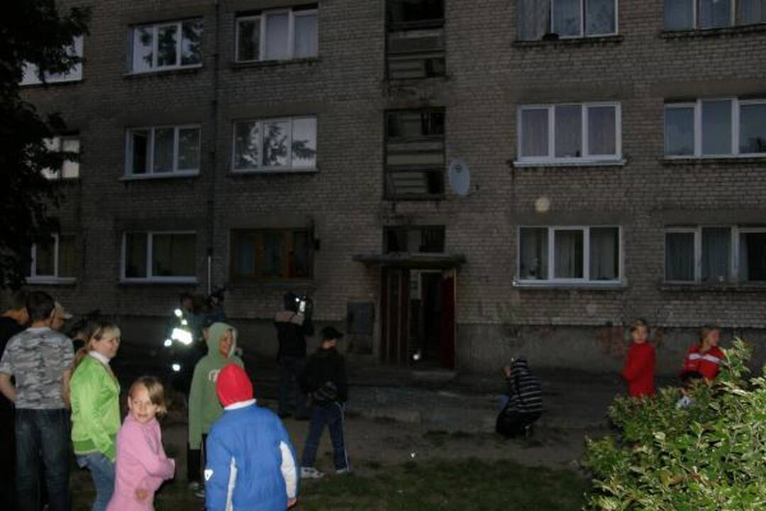 Klaipėdoje po sprogimo į ligoninę pateko keturi nepilnamečiai (papildyta)