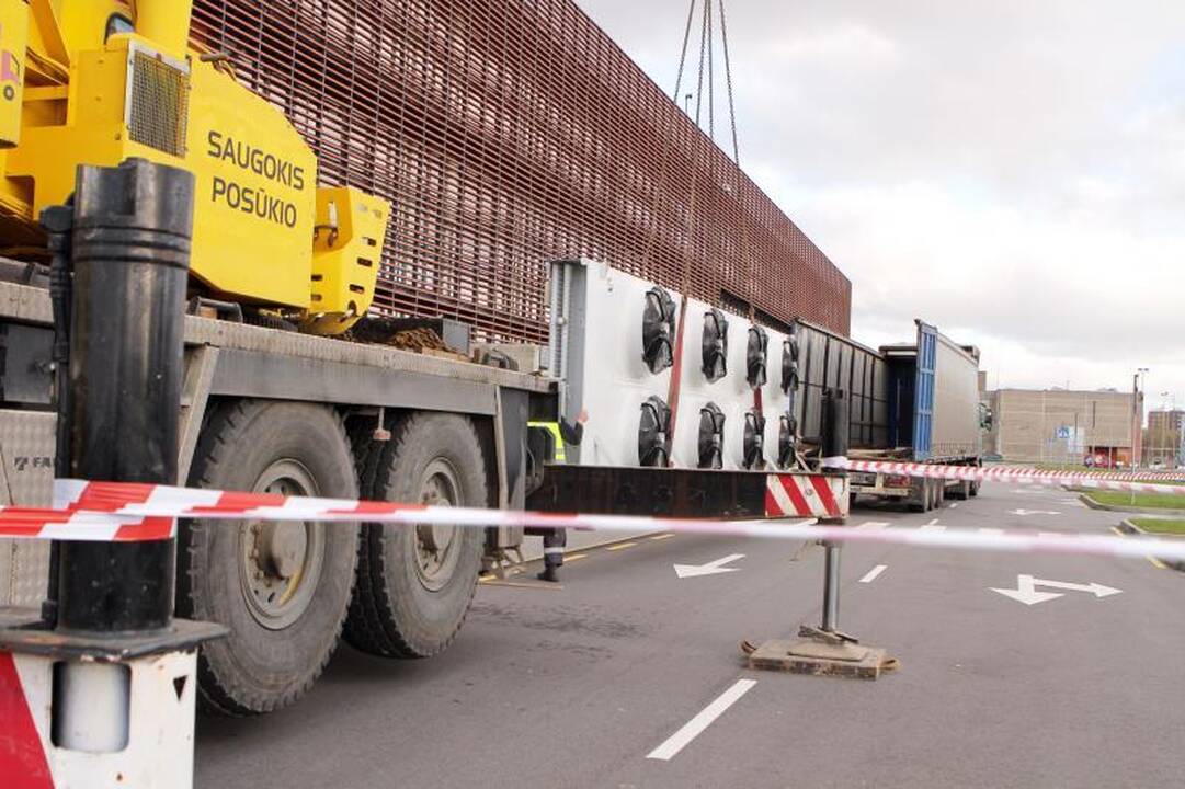 Klaipėdos arenoje skubama sumontuoti ledo įrangą