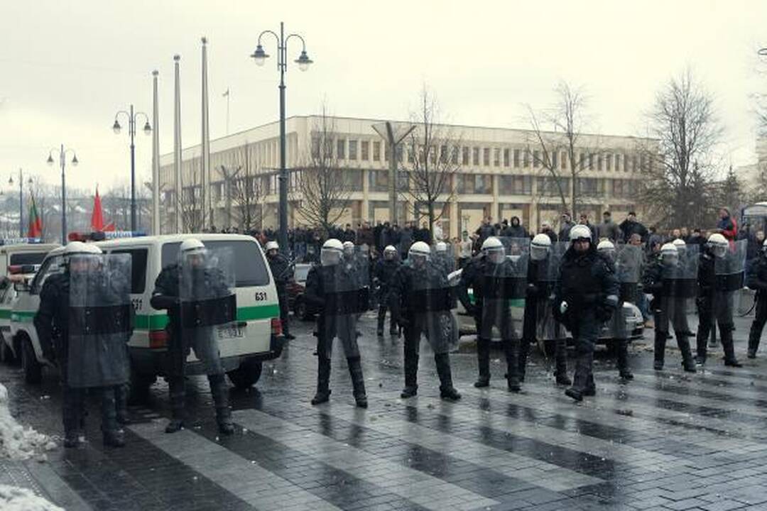 Kultūros sostinę nusiaubė riaušės (video)