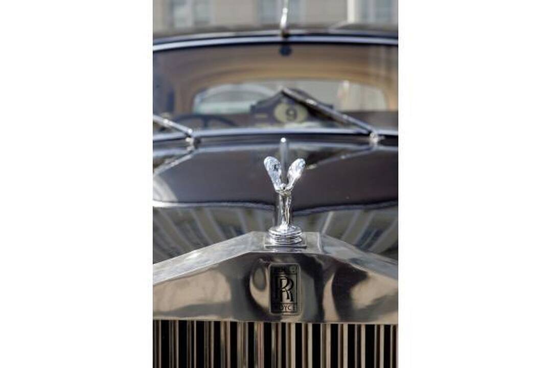 Po istorines Lietuvos vietas - senoviniais automobiliais