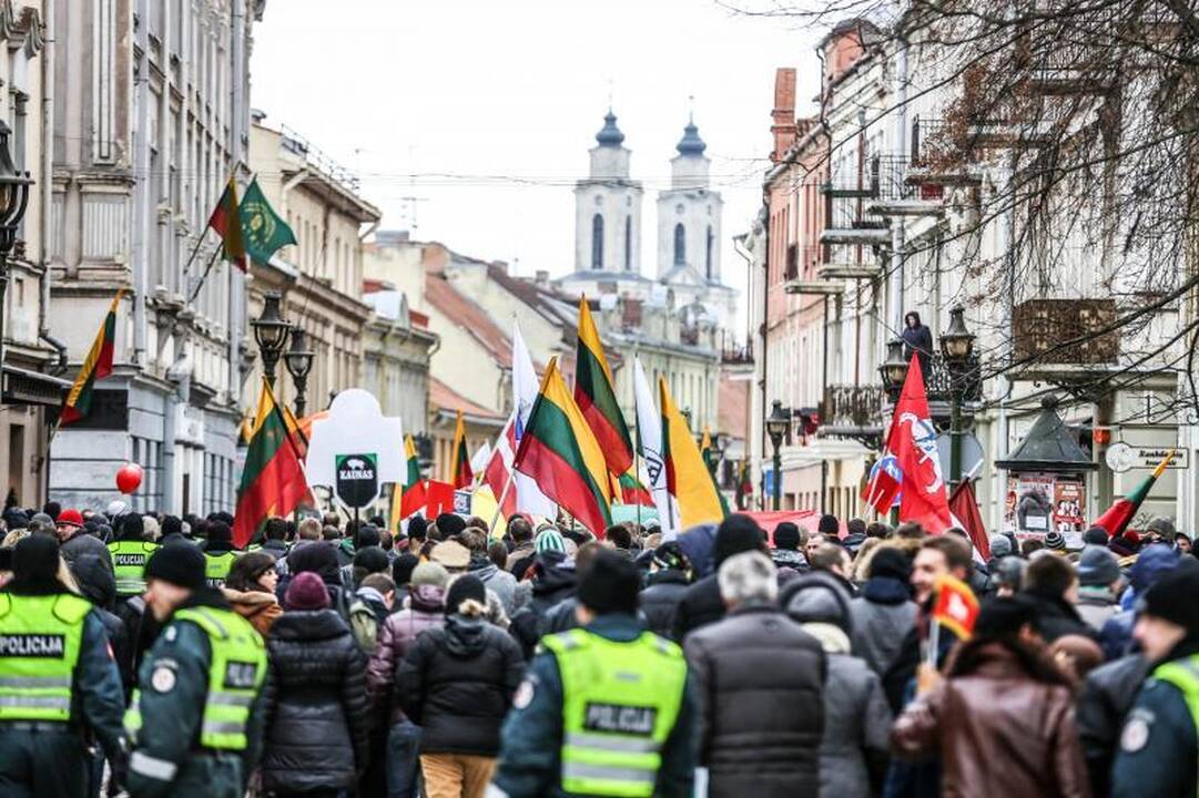 Provokacija nepavyko: tautininkų eitynės baigėsi sugiedojus himną