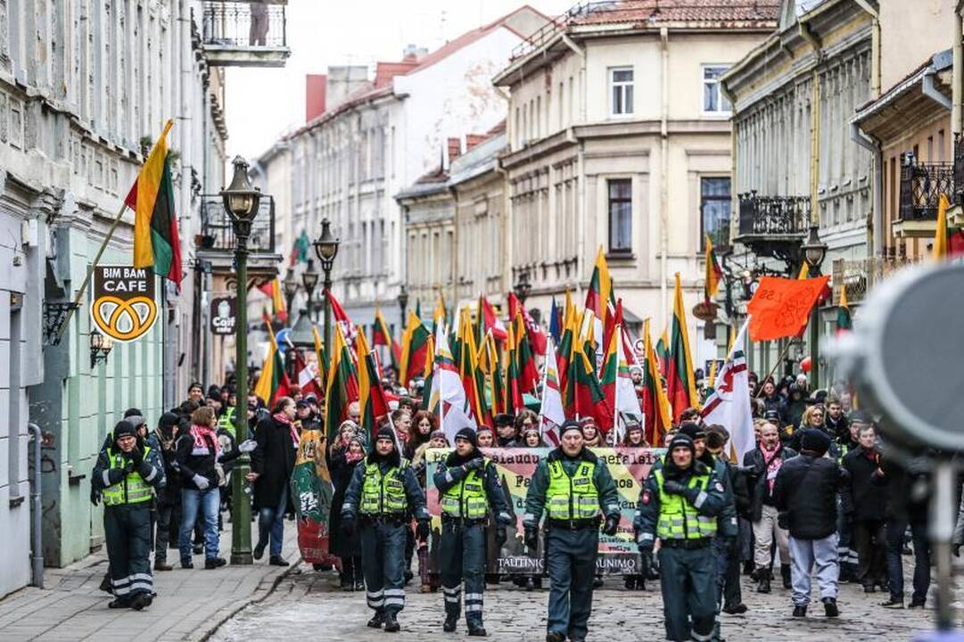Provokacija nepavyko: tautininkų eitynės baigėsi sugiedojus himną