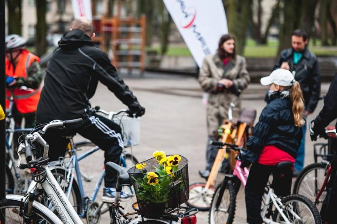 Kauno dviratininkų parade – daugiau nei šimtas dalyvių