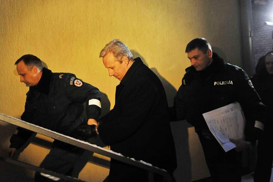 Mėnesiui suimtas K.Kriščiūnas šypsojosi: jaučiuosi puikiai