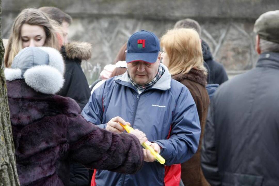 Klaipėdiečiai pirmąją šv. Velykų dieną užtvindė bažnyčias