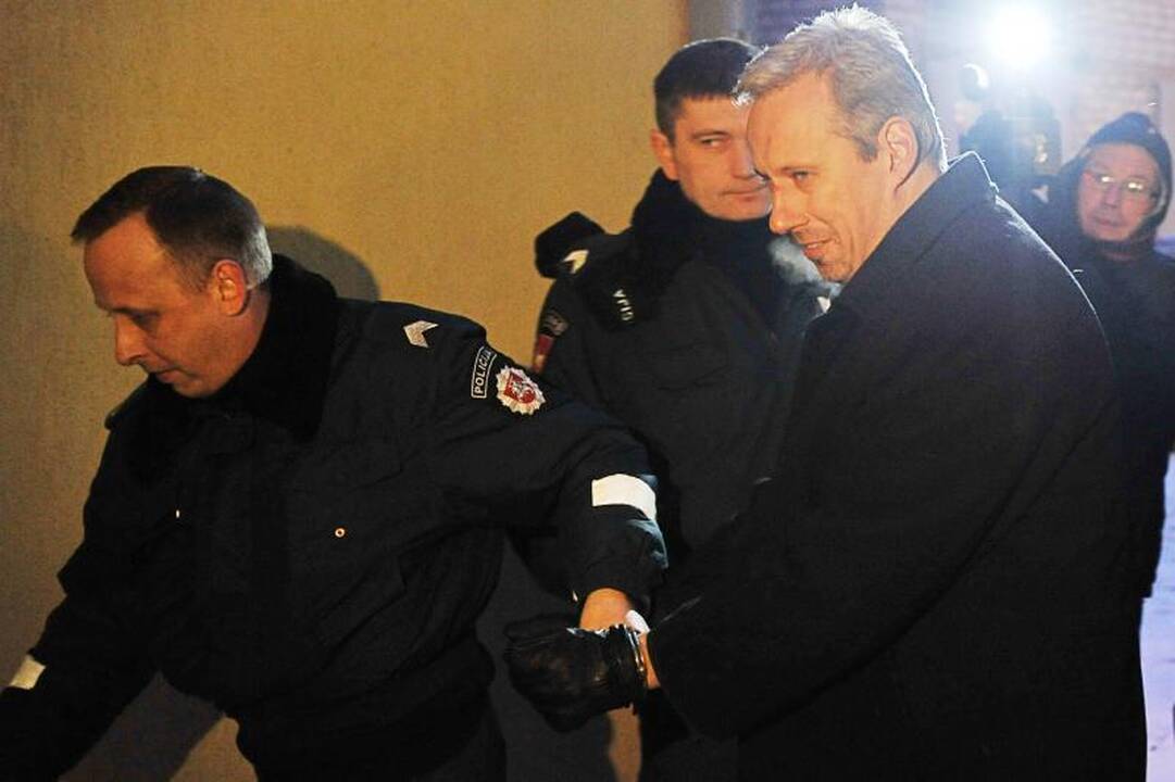 Mėnesiui suimtas K.Kriščiūnas šypsojosi: jaučiuosi puikiai