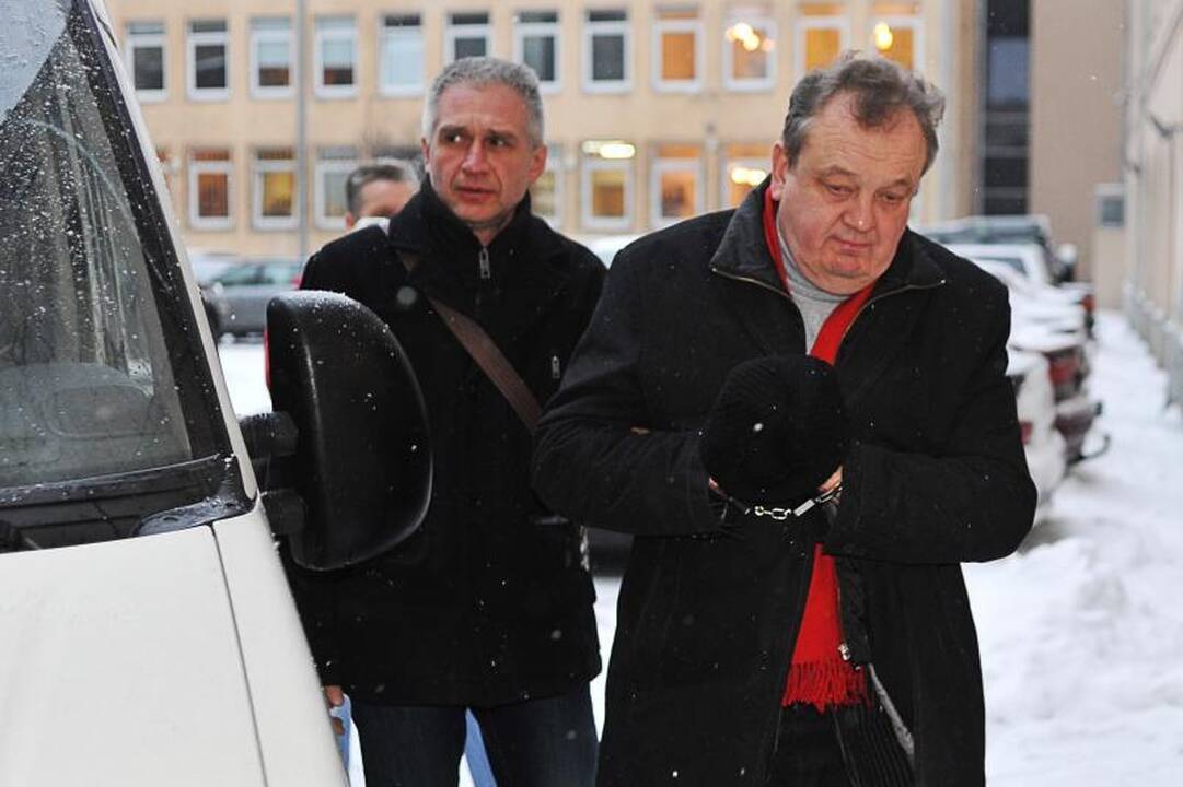 Mėnesiui suimtas K.Kriščiūnas šypsojosi: jaučiuosi puikiai