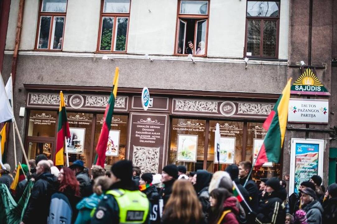 Provokacija nepavyko: tautininkų eitynės baigėsi sugiedojus himną