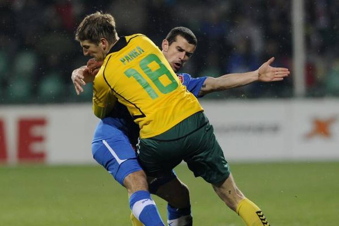 Futbolo rinktinė grįžo kovingai: Slovakija - Lietuva 1:1 