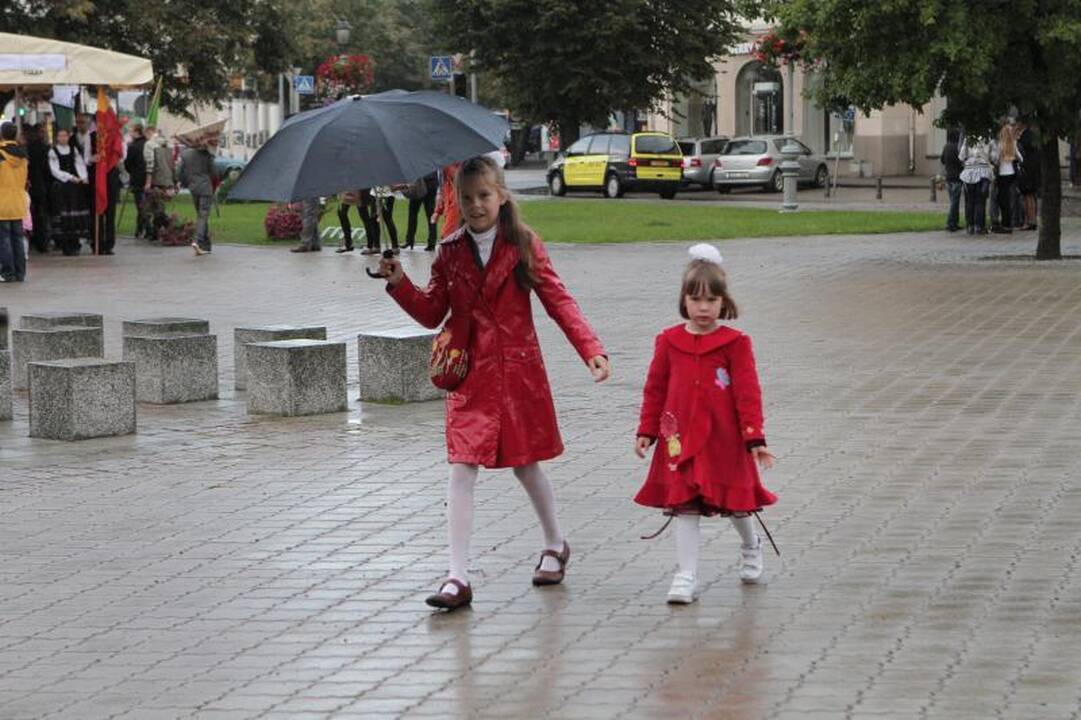 Klaipėdos moksleiviai rinkosi į Pirmąją pamoką