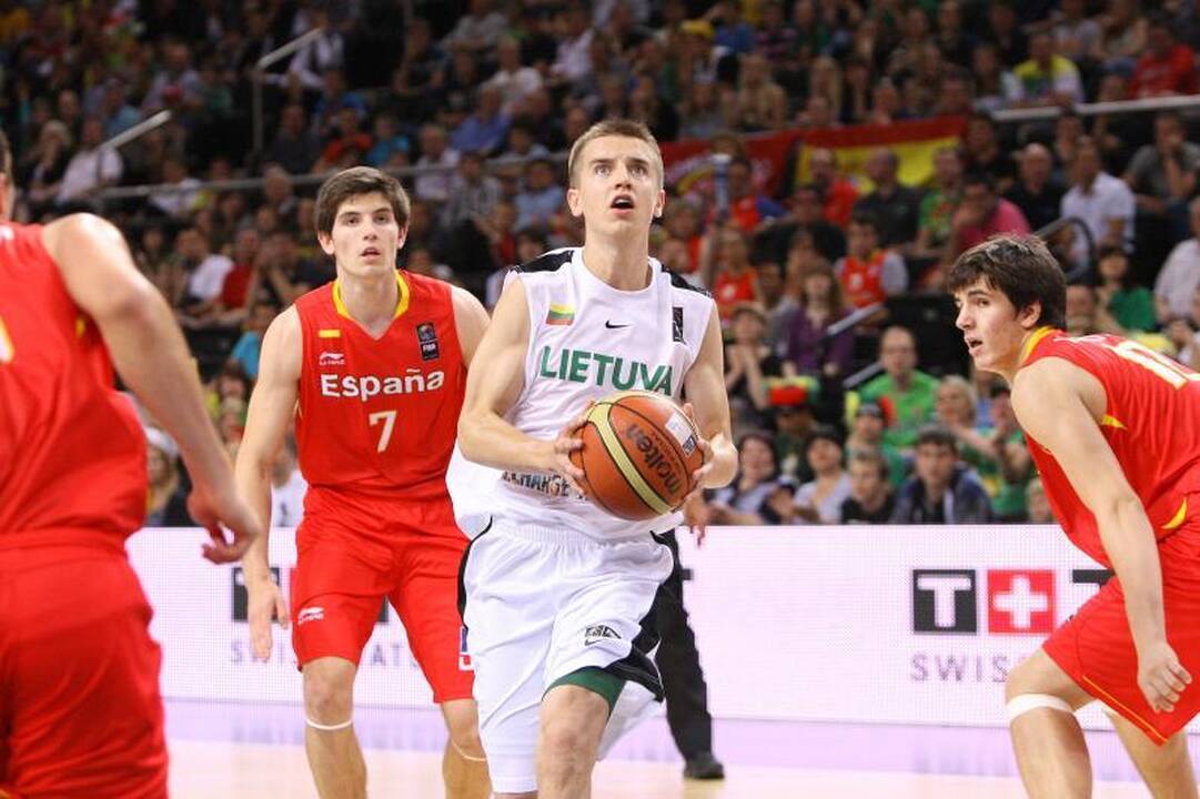 Jaunieji krepšininkai kapituliavo dvikovoje su Ispanijos rinktine